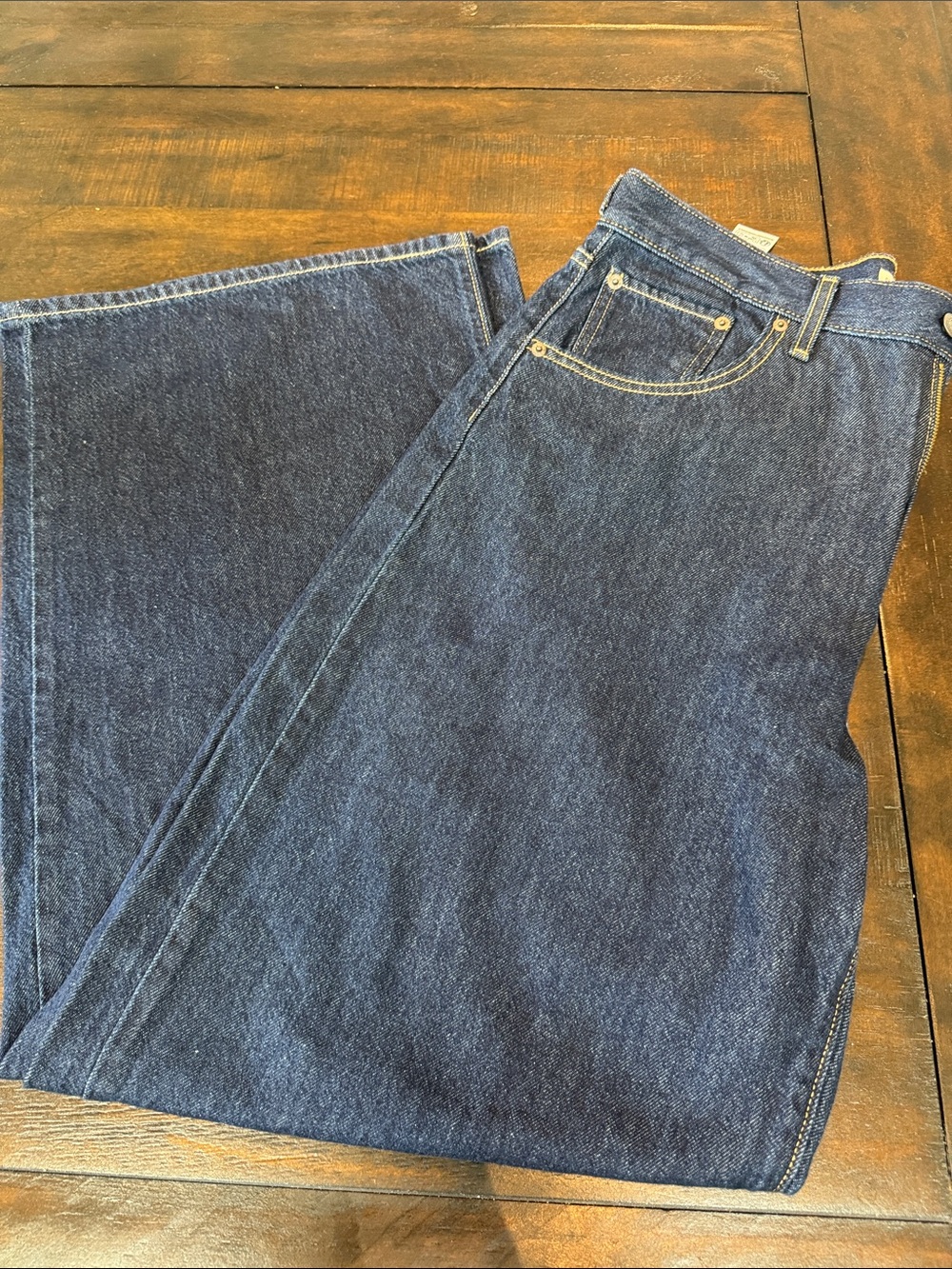 Levi's Cinch Baggy Wide Leg Jeans